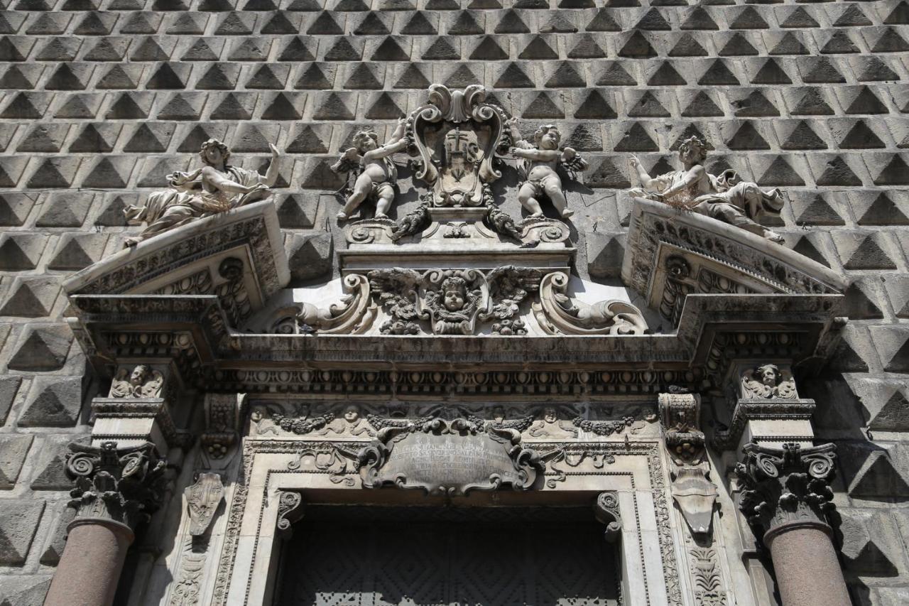 Palazzo Carafa Della Spina - Maison De Charme ナポリ エクステリア 写真